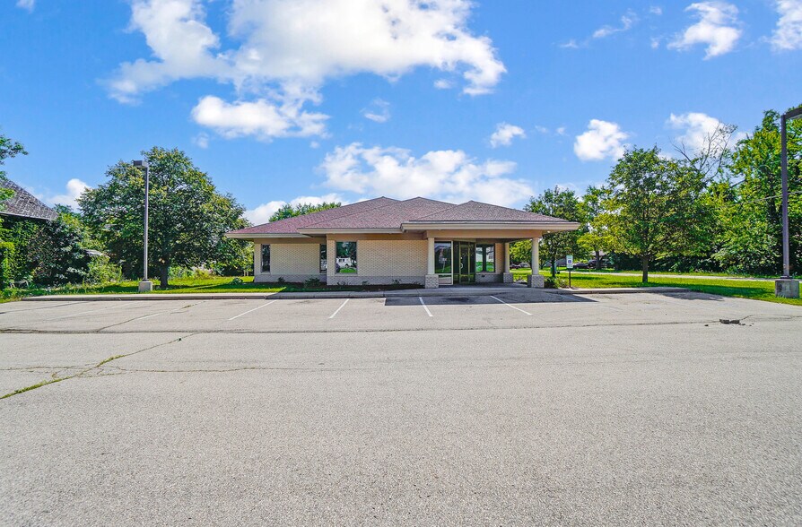 3300 Philadelphia Dr, Dayton, OH à vendre - Photo du bâtiment - Image 1 de 1