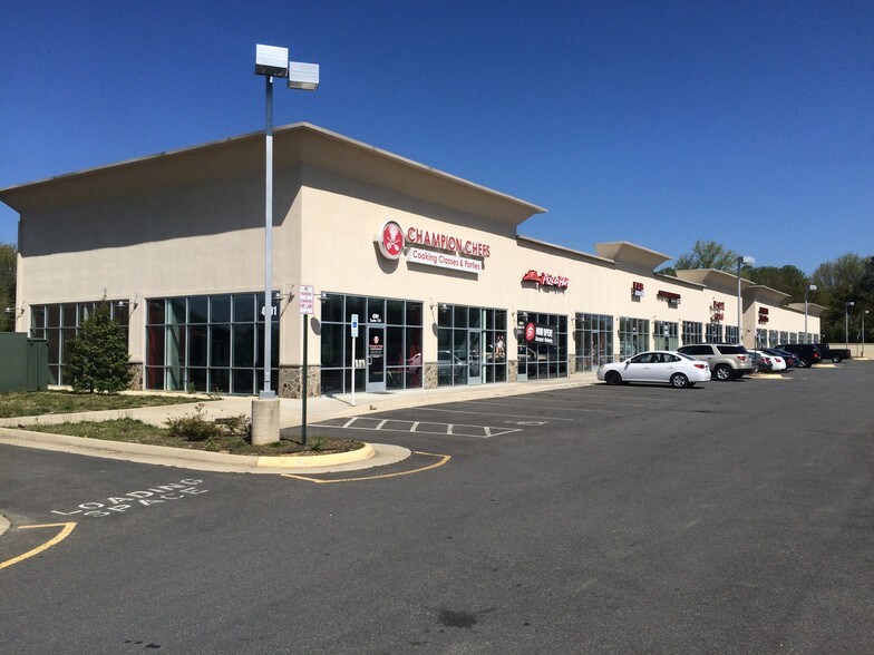 4701 Plank Rd, Fredericksburg, VA à louer - Photo principale - Image 1 de 4