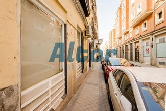 Plus de détails pour Multi-résidentiel à vendre