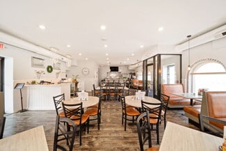 Plus de détails pour 7427 Roosevelt Rd, Forest Park, IL - Commerce de détail à vendre