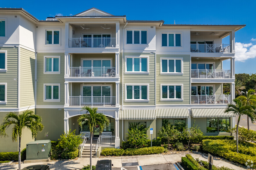 200 Main St, Dunedin, FL for lease - Building Photo - Image 3 of 9