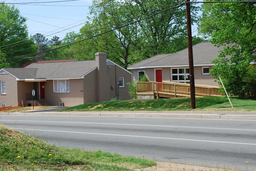 3112 N Parham Rd, Richmond, VA à louer - Photo du bâtiment - Image 2 de 17