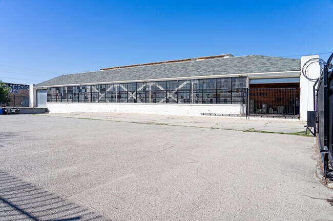 Plus de détails pour 2900 E 11th St, Los Angeles, CA - Industriel à louer