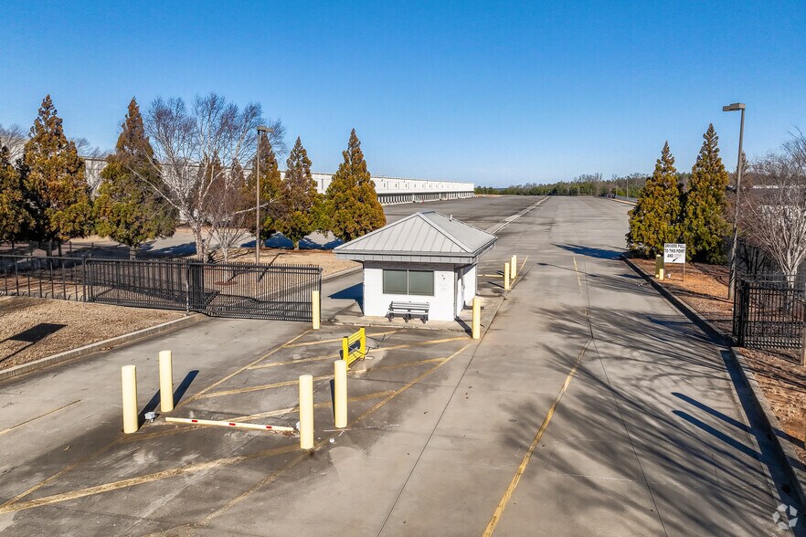 580 Raco Pky, Pendergrass, GA à louer - Photo du bâtiment - Image 3 de 18