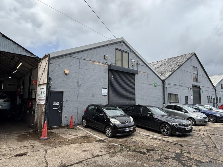 Abercromby Ave, High Wycombe for lease - Building Photo - Image 1 of 11