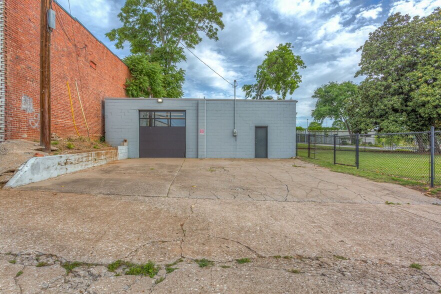 1128 S Elgin Ave, Tulsa, OK à louer - Photo du bâtiment - Image 3 de 33