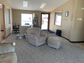 4004 W 12th St, Sioux Falls, SD à vendre Photo intérieure- Image 2 de 7