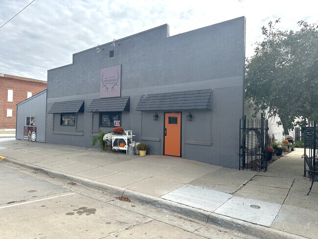 More details for 102 W 3rd St, Ponca, NE - Retail for Sale