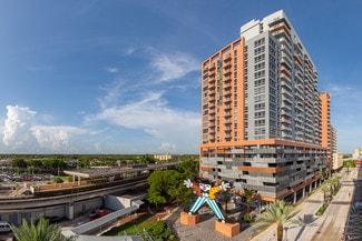 More details for 8400 S Dixie Hwy, Miami, FL - Retail for Lease