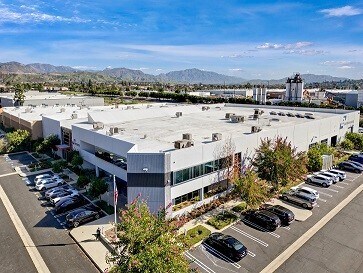 555 1st St, San Fernando, CA à vendre - Photo du bâtiment - Image 2 de 16