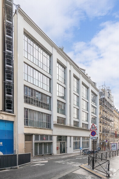 12 Rue Turgot, Paris à vendre - Photo principale - Image 1 de 3