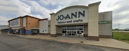 3958 Junior Prewitt Point, Osage Beach, MO for lease Building Photo- Image 1 of 3