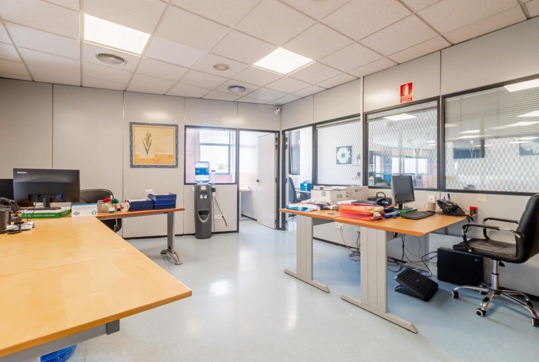 Madrid, MAD 28031 - Unit 3 - - Interior Photo - Image 1 of 3