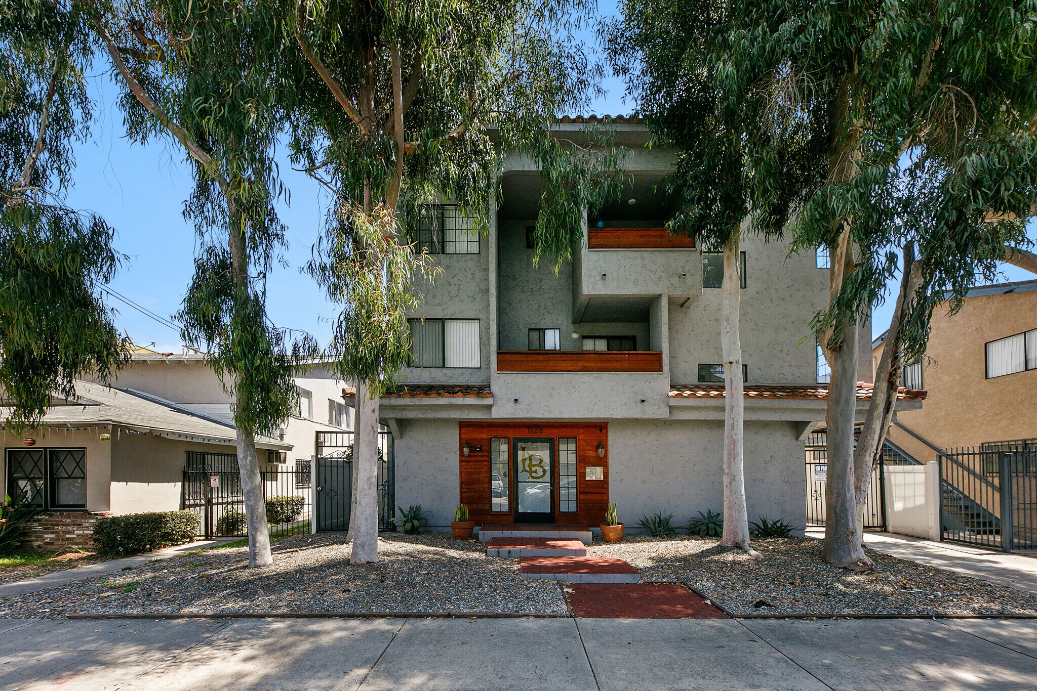 1128 Temple Ave, Long Beach, CA for sale Primary Photo- Image 1 of 14