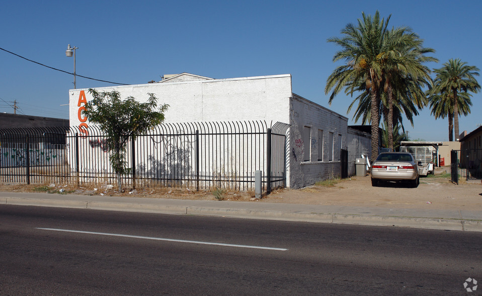 3414 N 27th Ave, Phoenix, AZ à louer - Photo principale - Image 1 de 28