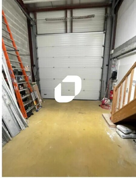 Flex dans Treillières à louer - Photo du bâtiment - Image 2 de 8