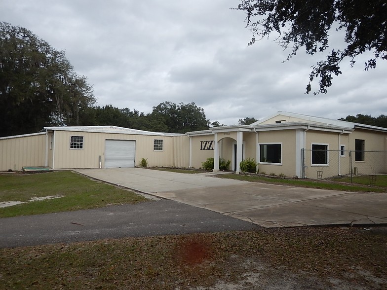 27144 County Road 33, Okahumpka, FL à vendre - Photo principale - Image 1 de 1