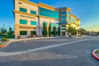 890 Eastlake Pky, Chula Vista, CA for lease Building Photo- Image 2 of 11