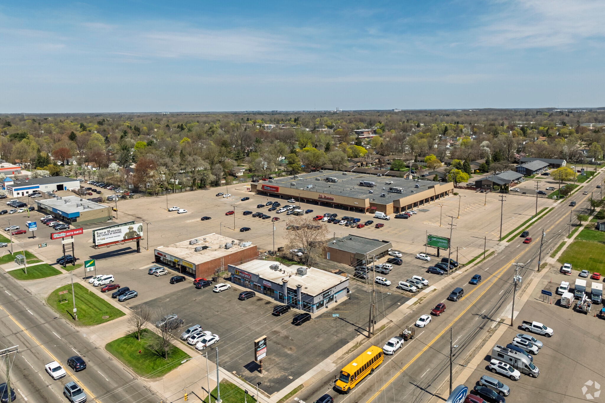 5015 S Cedar St, Lansing, MI for lease Building Photo- Image 1 of 12