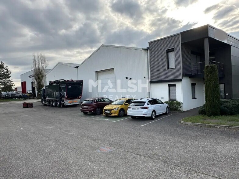 Flex dans Mions à louer - Photo du bâtiment - Image 1 de 7