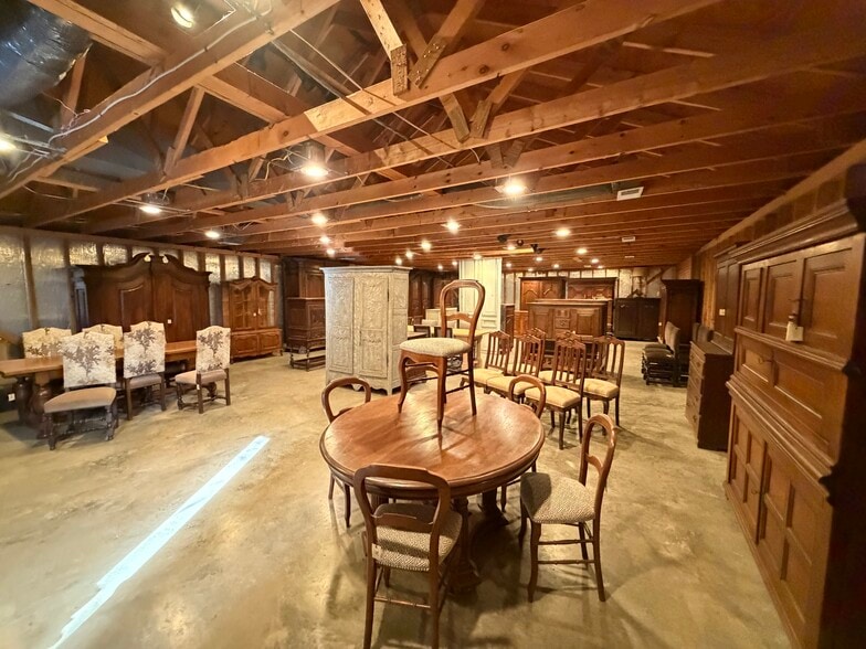 318 W Walnut St, Raymore, MO for sale - Building Photo - Image 3 of 4