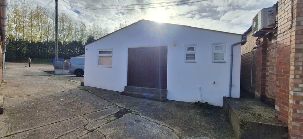 Bognor Rd, Warnham for lease - Building Photo - Image 2 of 3