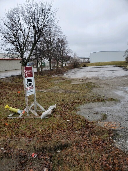 3039 Teal rd, Lafayette, IN à vendre - Photo du bâtiment - Image 2 de 5