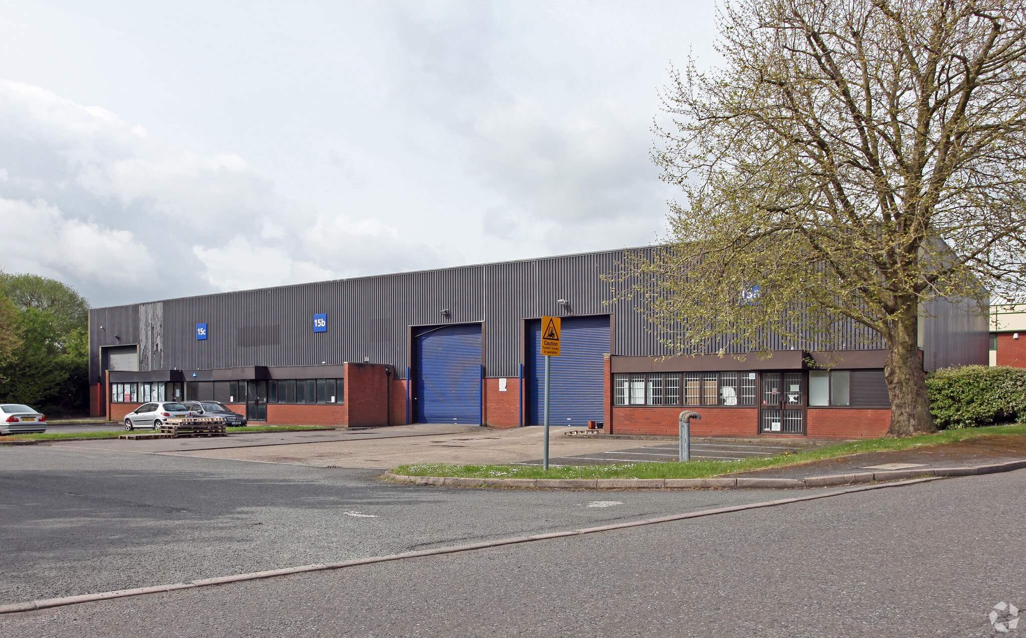 15A-15C Deans Rd, Milton Keynes for sale Primary Photo- Image 1 of 7