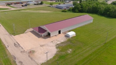 124 W Progress Dr, Princeton, IL for lease Interior Photo- Image 2 of 10