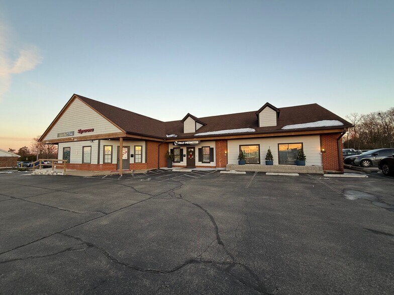 264 N Main St, Centerville, OH à louer - Photo du bâtiment - Image 2 de 9