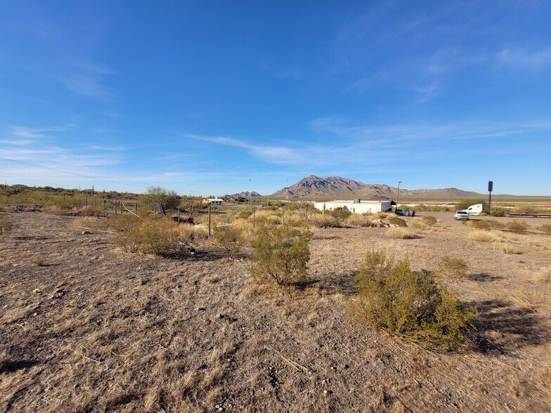 16265 E Peak Ln, Red Rock, AZ à vendre - Photo du bâtiment - Image 2 de 6