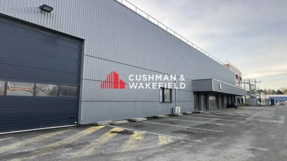 Bureau dans Saint-Orens-de-Gameville à louer - Photo du bâtiment - Image 2 de 8