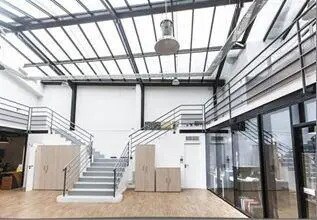 Office in Paris for sale - Interior Photo - Image 3 of 14