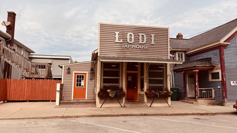 309 Main St, Maple Park, IL for sale - Building Photo - Image 2 of 7