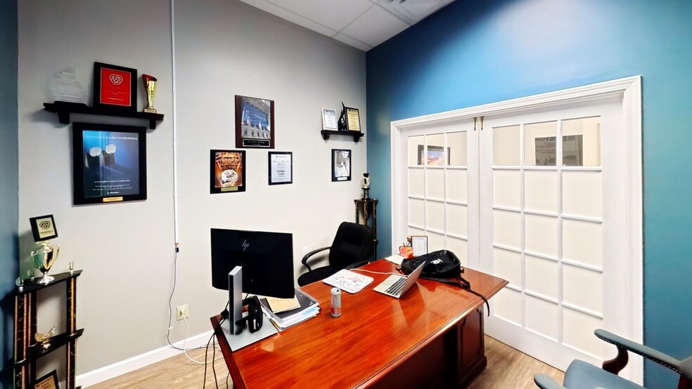 7606 Tylers Place Blvd, West Chester, OH for lease - Building Photo - Image 3 of 7