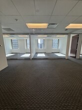 400 N Michigan Ave, Chicago, IL for lease Interior Photo- Image 2 of 12