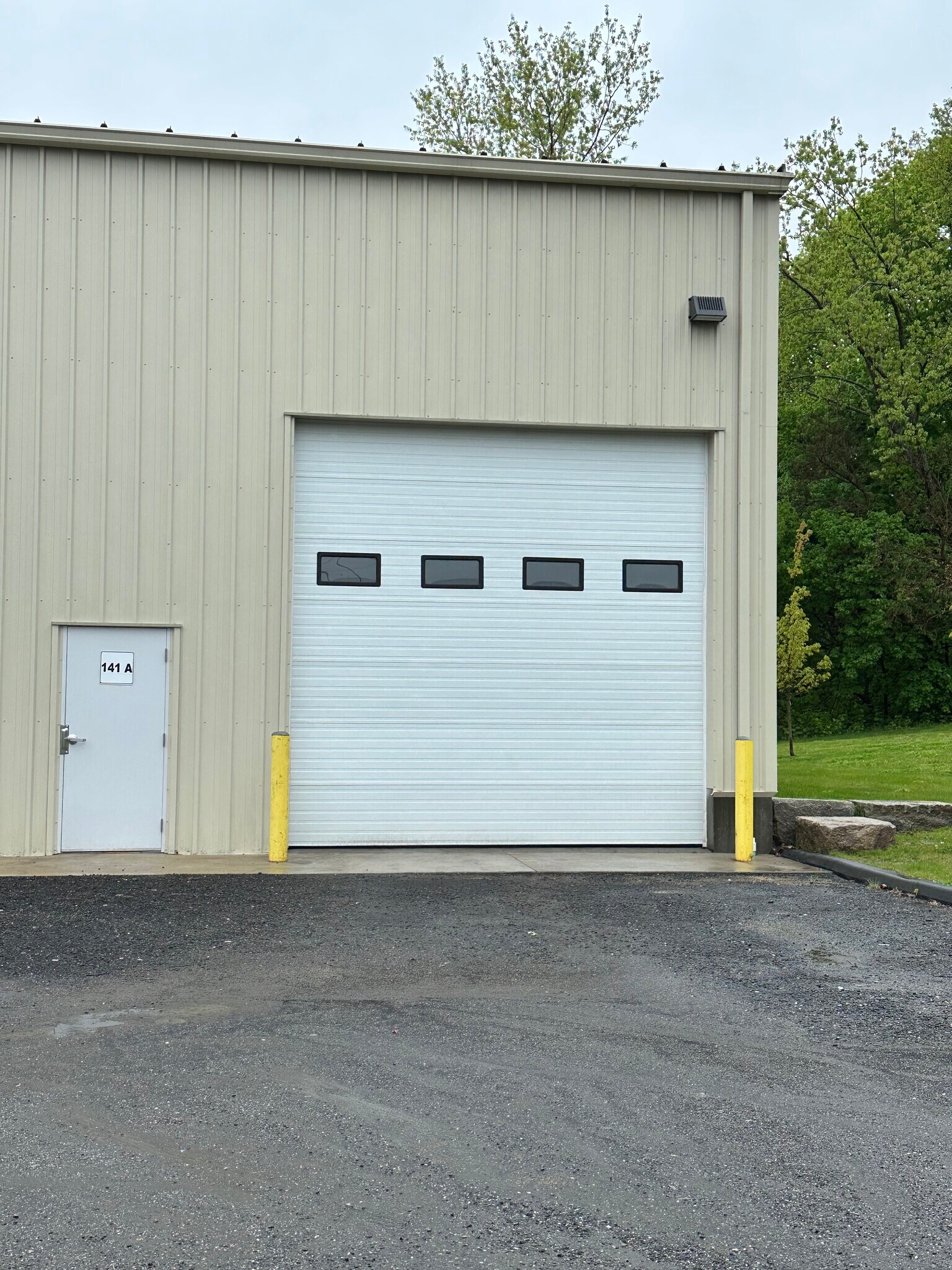 141 Ward Ave, Moosup, CT for lease Primary Photo- Image 1 of 4