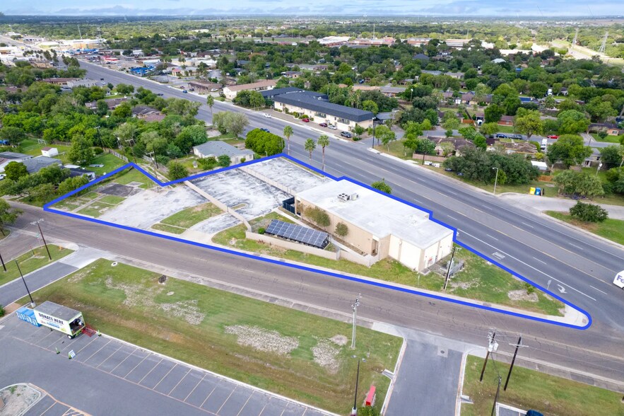 1121 E Austin, Harlingen, TX à louer - Aérien - Image 2 de 32
