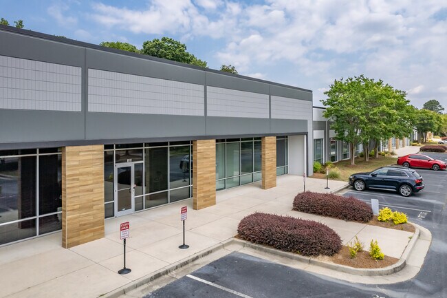 Plus de détails pour 3800 Camp Creek Pky SW, Atlanta, GA - Plusieurs types d'espaces à louer