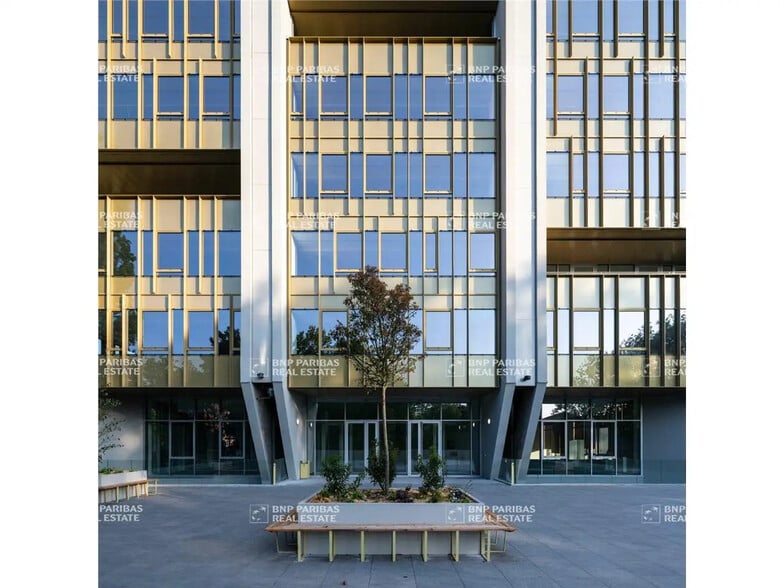 6 Rue Des Techniques, Villeneuve-d'Ascq for lease - Building Photo - Image 1 of 16