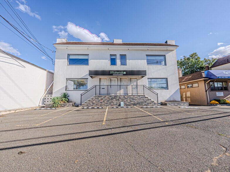 18-24 Johnson Ave, Hackensack, NJ for lease - Building Photo - Image 2 of 14