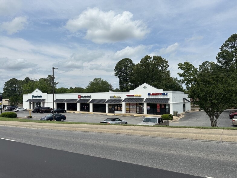 1800 N Reynolds Rd, Bryant, AR for lease - Building Photo - Image 2 of 6