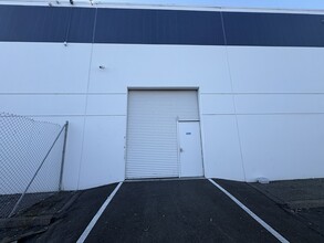 25509 Industrial Blvd, Hayward, CA à louer Photo intérieure- Image 1 de 4