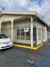 8021 California Ave, Huntington Park, CA à louer Photo intérieure- Image 2 de 2