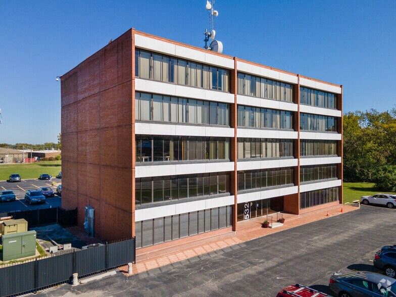 5320 159th St, Oak Forest, IL à louer - Photo du bâtiment - Image 3 de 4