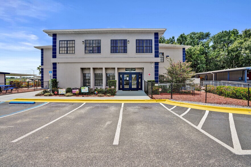 1511 S US Highway 301, Tampa, FL à vendre - Photo du bâtiment - Image 2 de 15