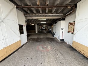 1518 W Walnut St, Allentown, PA for lease Interior Photo- Image 1 of 9