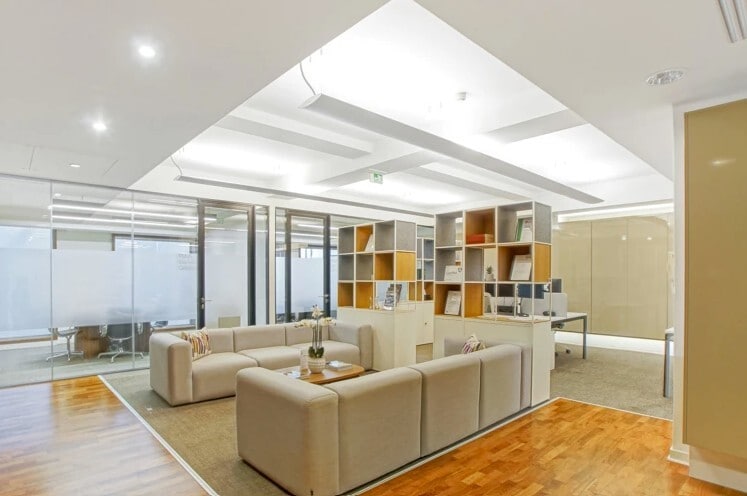 18 Cavendish Sq, London for lease - Interior Photo - Image 3 of 5