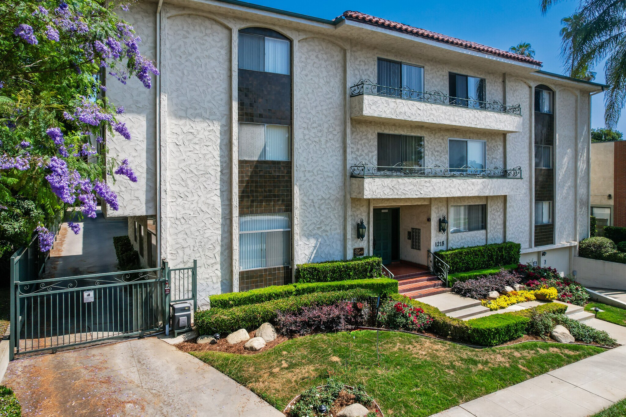 1218 Pine St, South Pasadena, CA à vendre Photo du bâtiment- Image 1 de 1