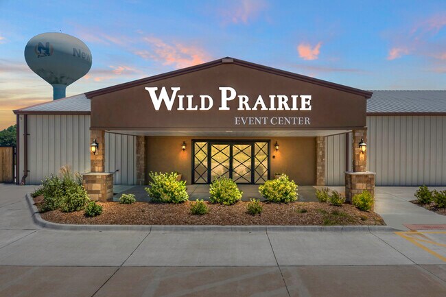 Plus de détails pour 1610 SE 3rd St, Newton, KS - Spécialité à vendre